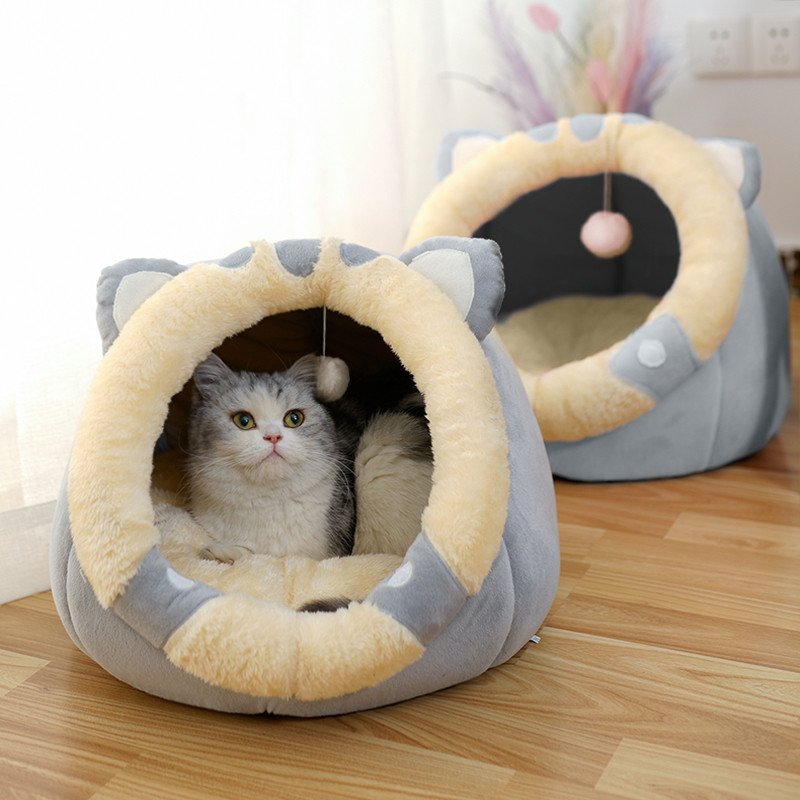Enclosed Cat House Bed, Horn or Rabbit Nest