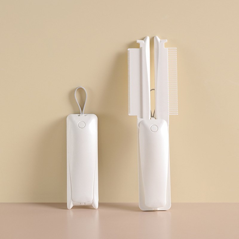 Pet Hair Removal Comb for Cats and Dogs - Image 3